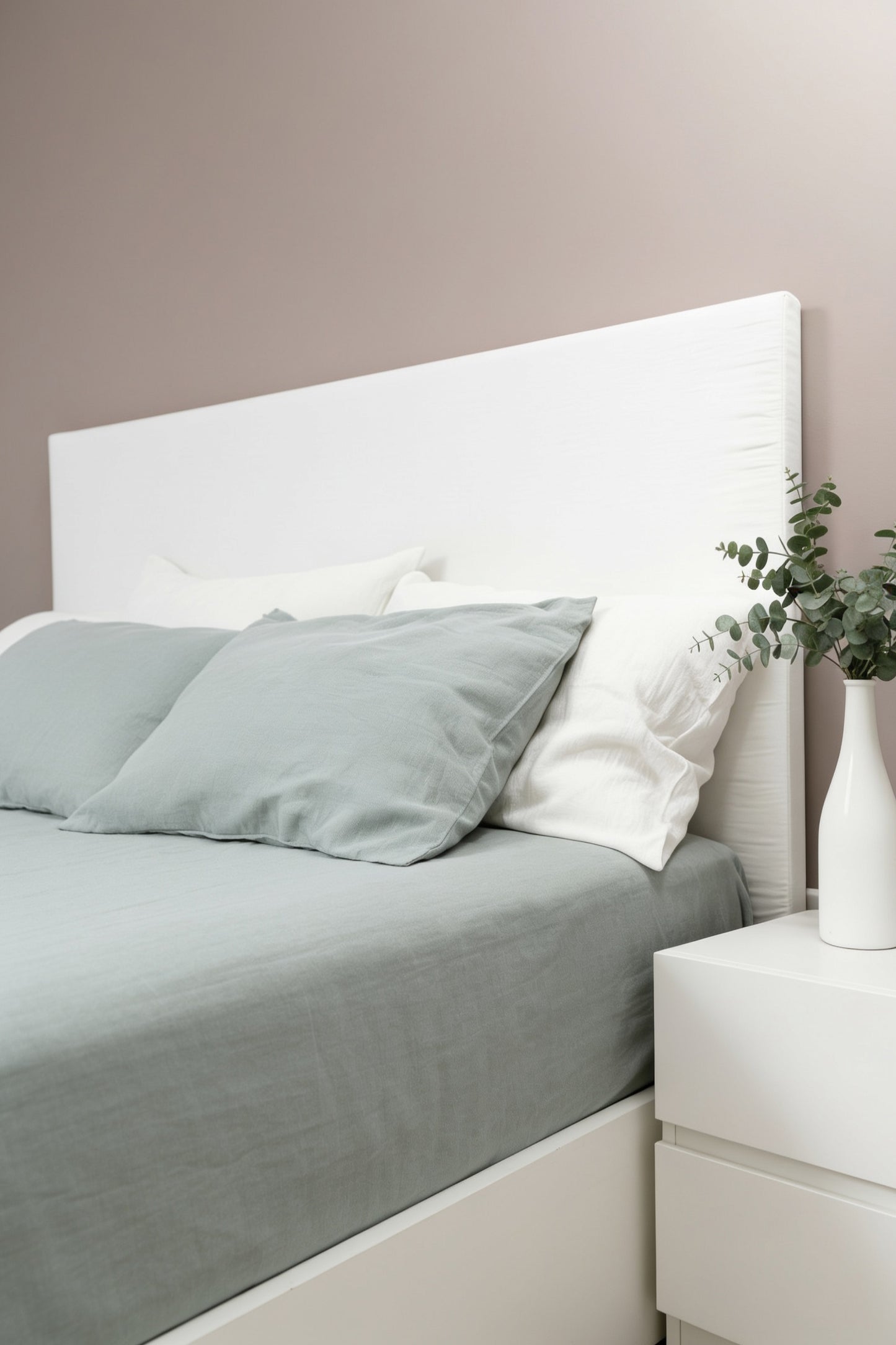Linen flat sheet in Mint Green