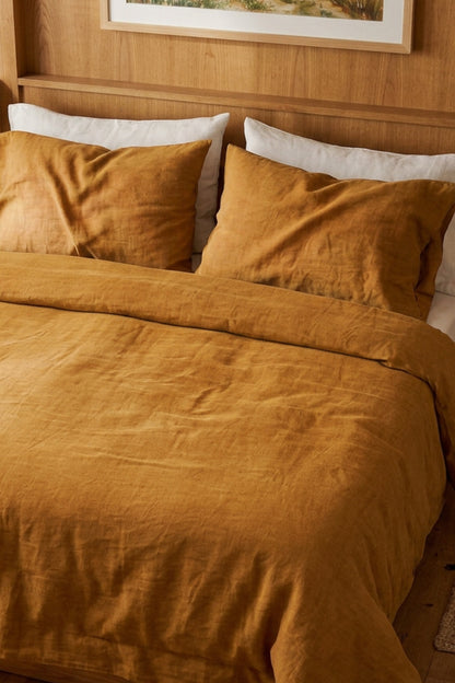 Linen bedding set in Amber