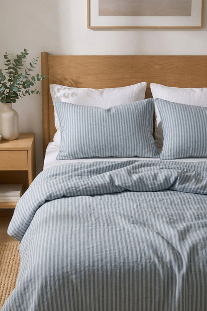Linen bedding set in Blue Striped