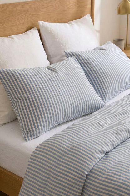 Linen bedding set in Blue Striped