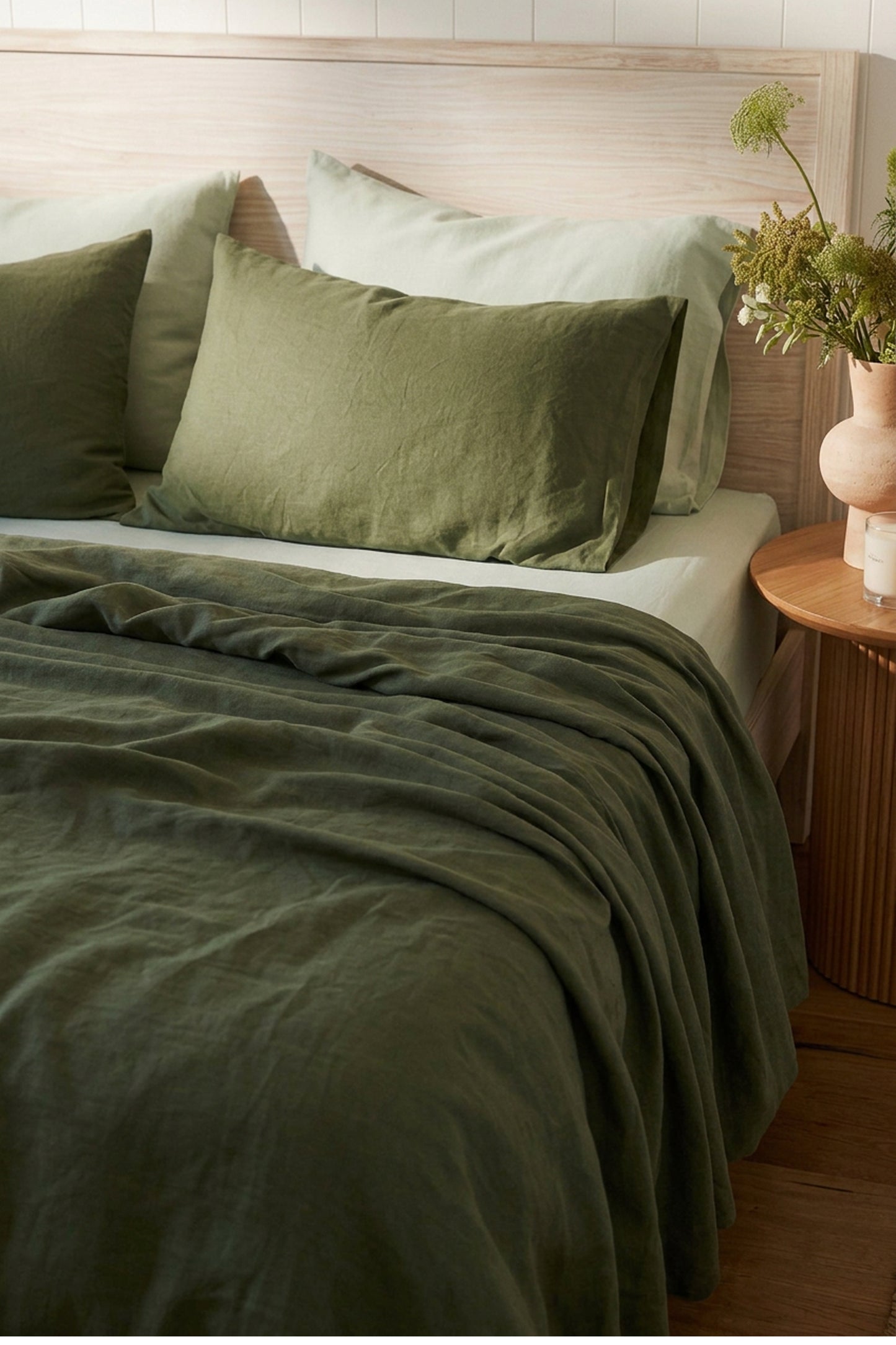 Linen bedding set in Garden Green