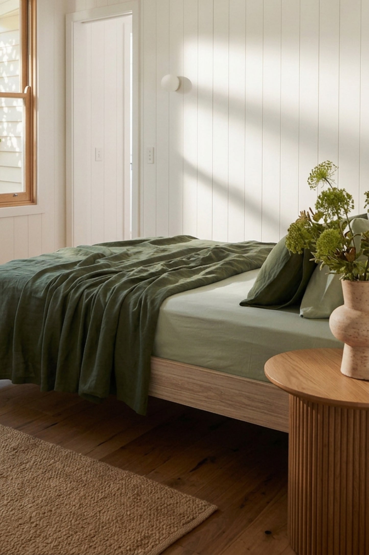 Linen bedding set in Garden Green