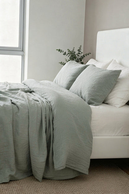 Linen bedding set in Mint Green