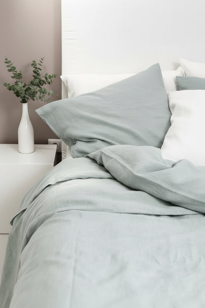 Linen bedding set in Mint Green