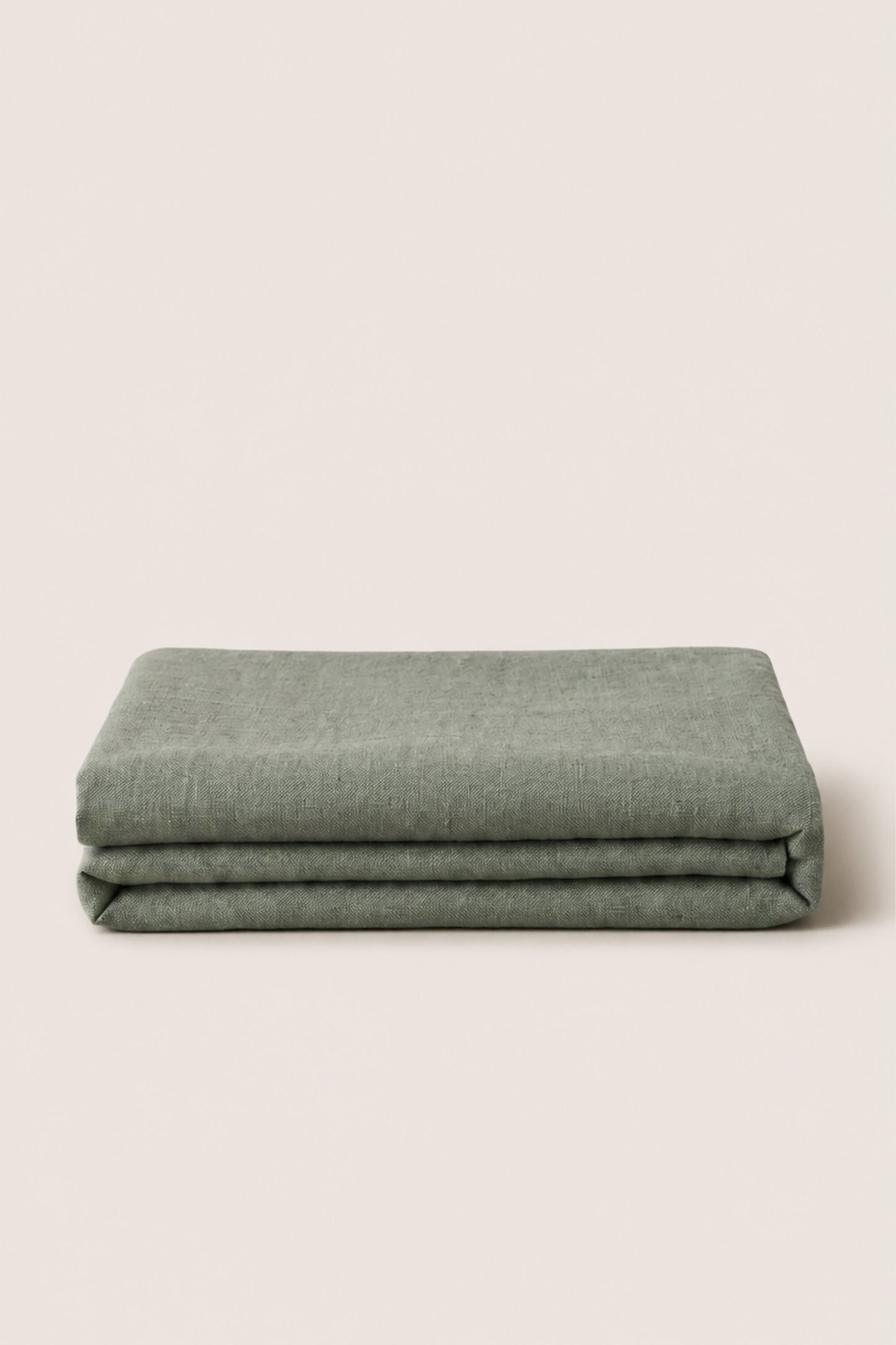 Linen fitted sheet in Garden Green