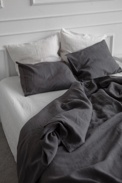 Linen pillowcase in Charcoal - Her Linen