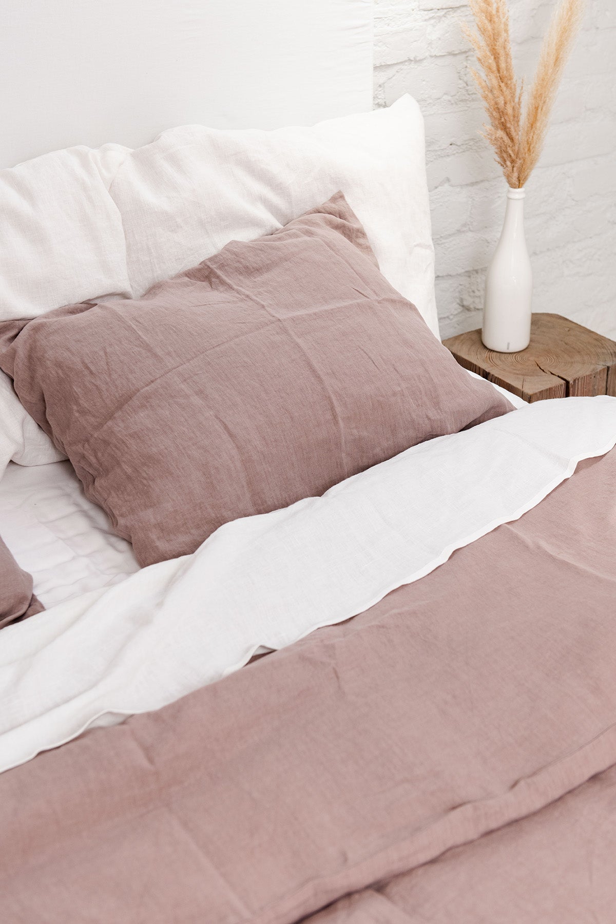 Linen pillowcase in Rosy Brown - Her Linen