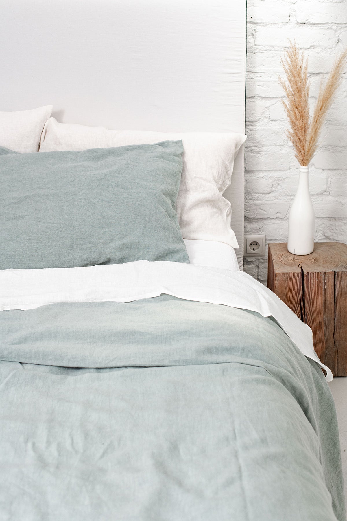Linen pillowcase in Sage Green - Her Linen
