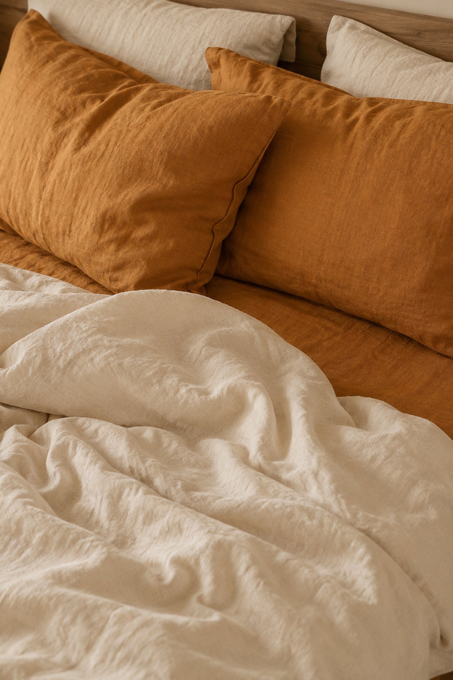 Linen sheets set in Amber