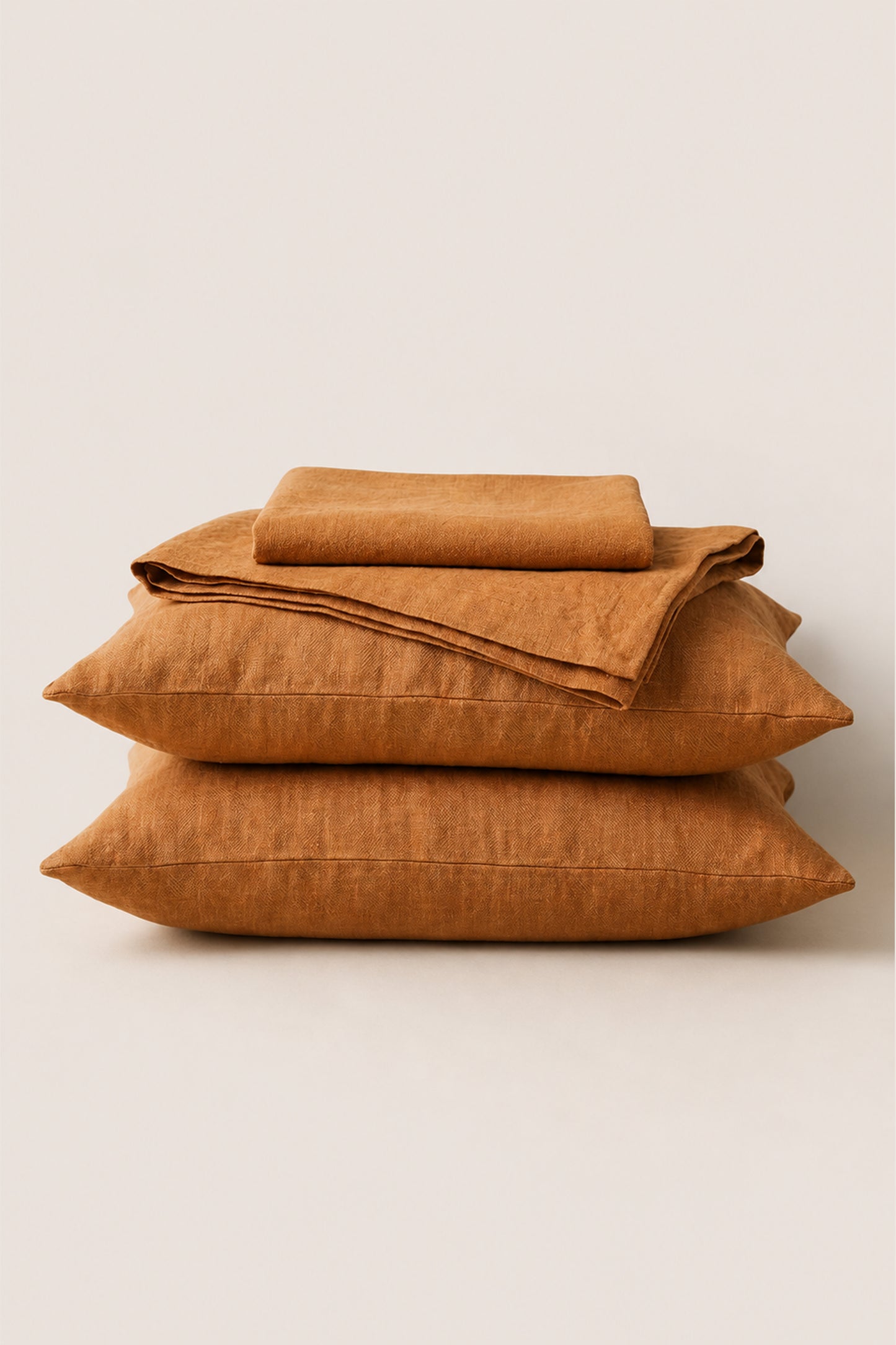 Linen sheets set in Amber