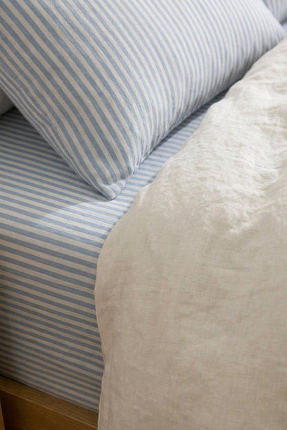 Linen fitted sheet in Blue Striped