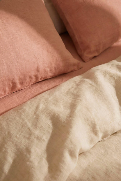Linen pillowcase set of 2 in Coral Pink