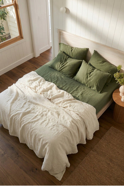 Linen sheets set in Garden Green