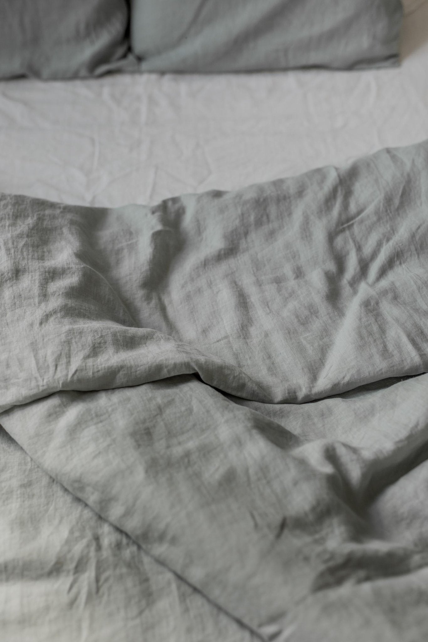 Linen bedding set in Sage Green - Her Linen